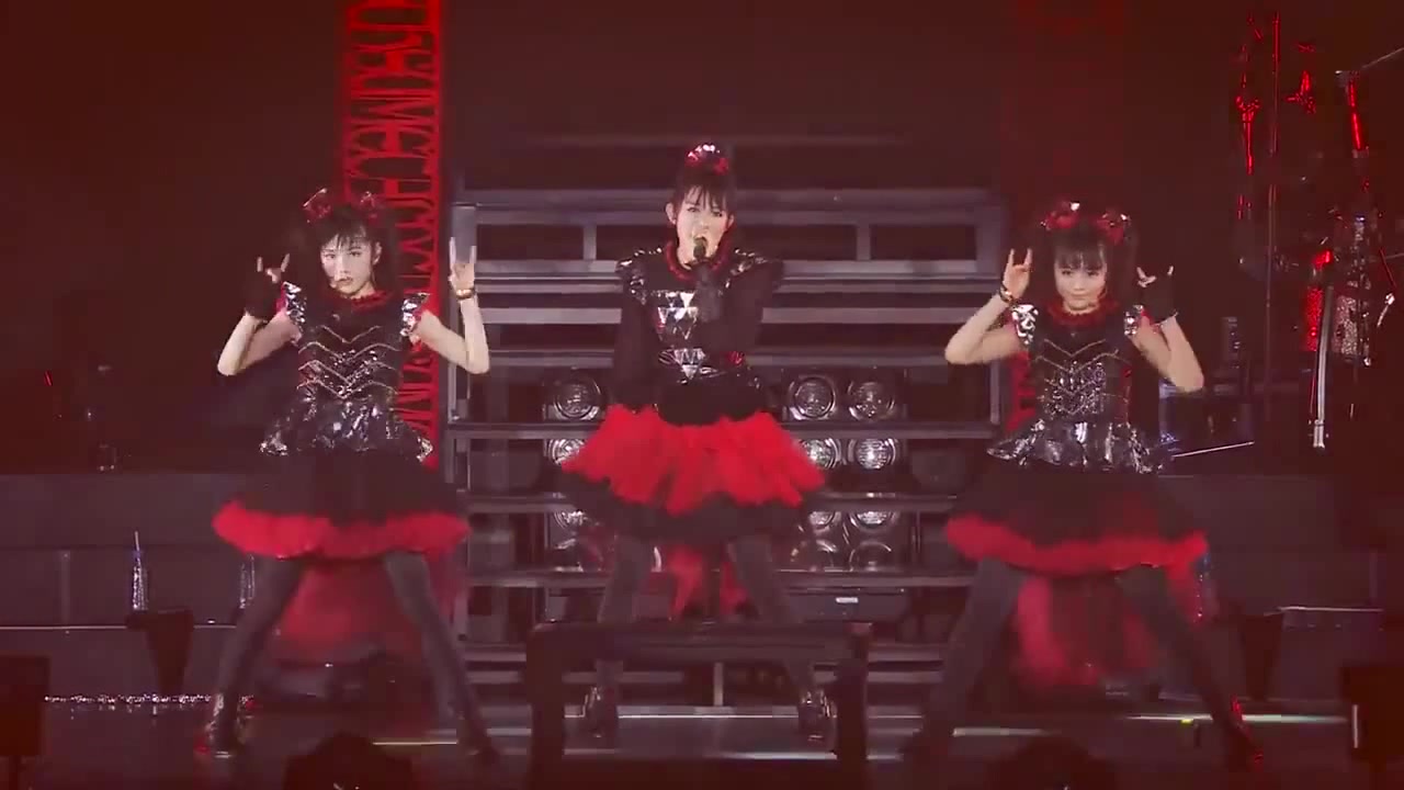 BABYMETAL Megitsune Live At Yokohama Arena Coub The Biggest