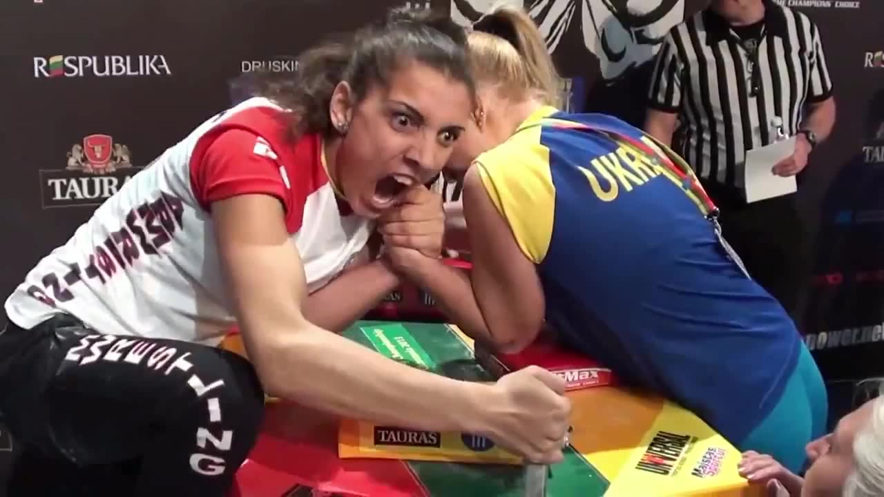 Best armwrestling girl ever