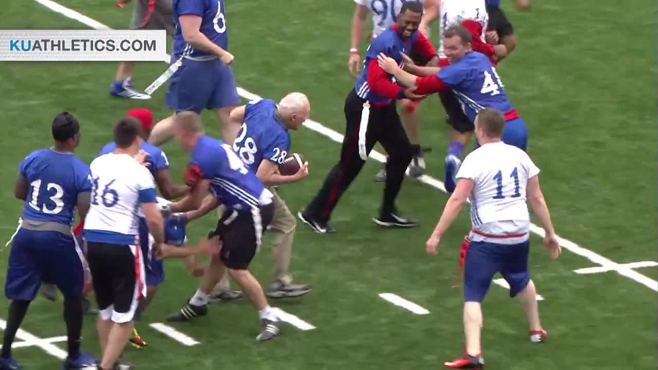 89 year old Bryan Sperry scores a touchdown in the University of Kansas