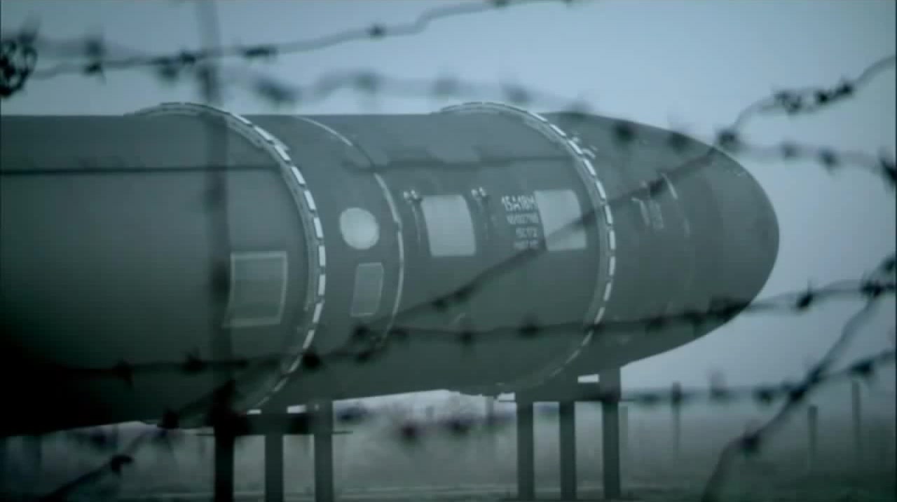 Top Gear - James May attempts to ignite a SS-18 Satan nuclear missle ...