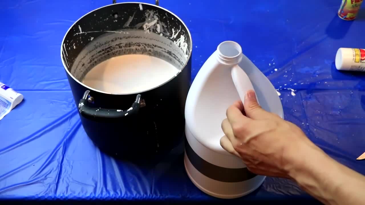 Content Cop TOY CHANNELS 2 (GIANT GUMMY BOTTLE) Coub The Biggest