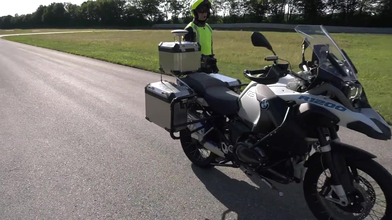 Self-driving BMW motorcycle - Coub - The Biggest Video Meme Platform