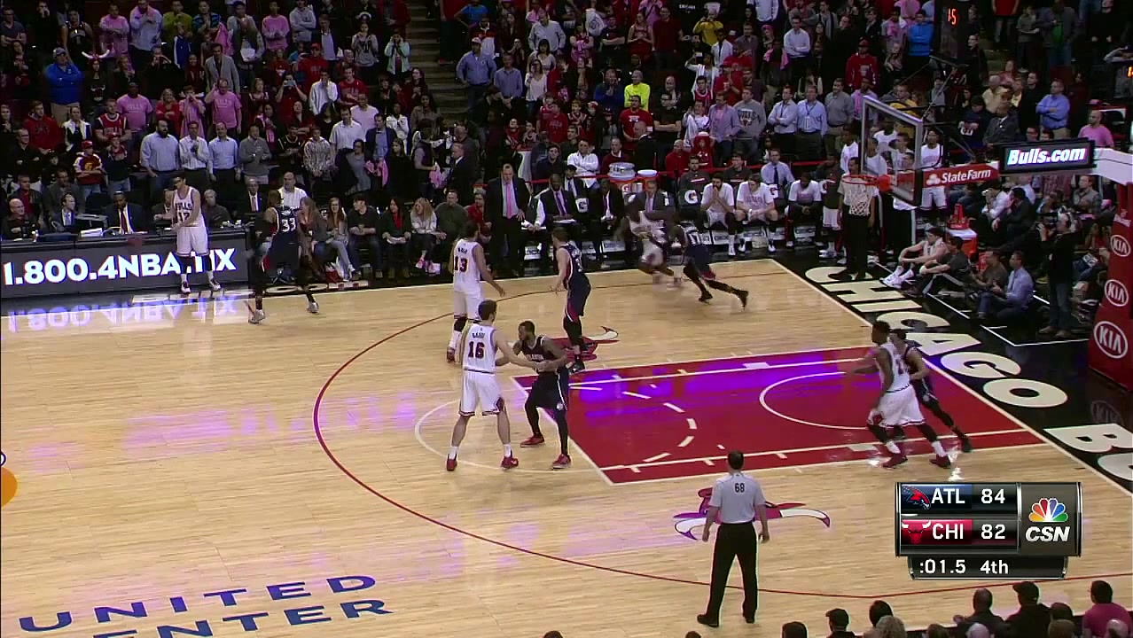 Jimmy Butler Beats the Buzzer to Ground the Hawks - Taco Bell Buzzer ...