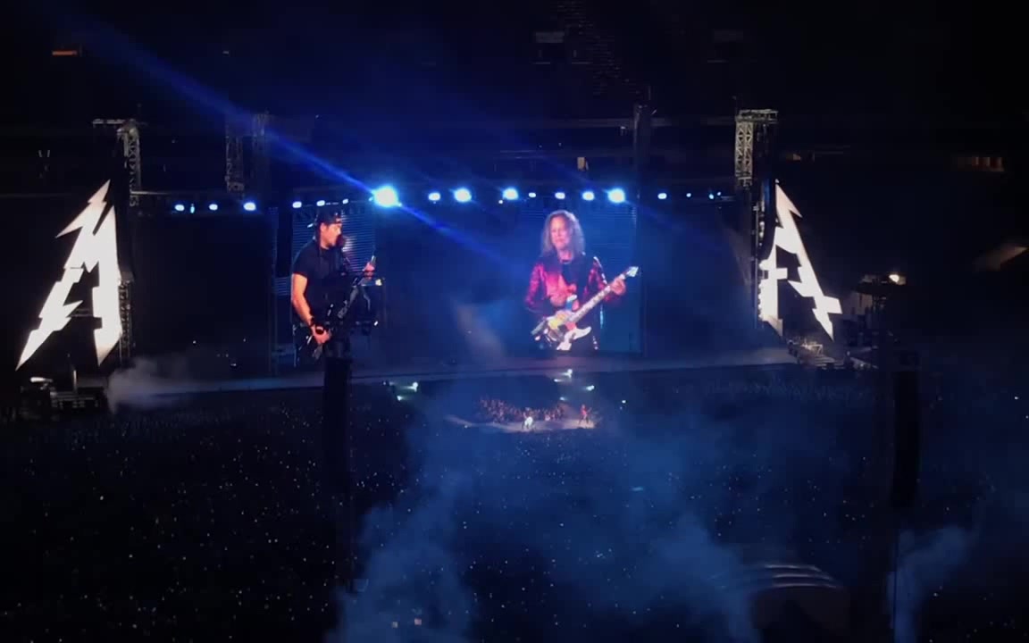 Metallica спела