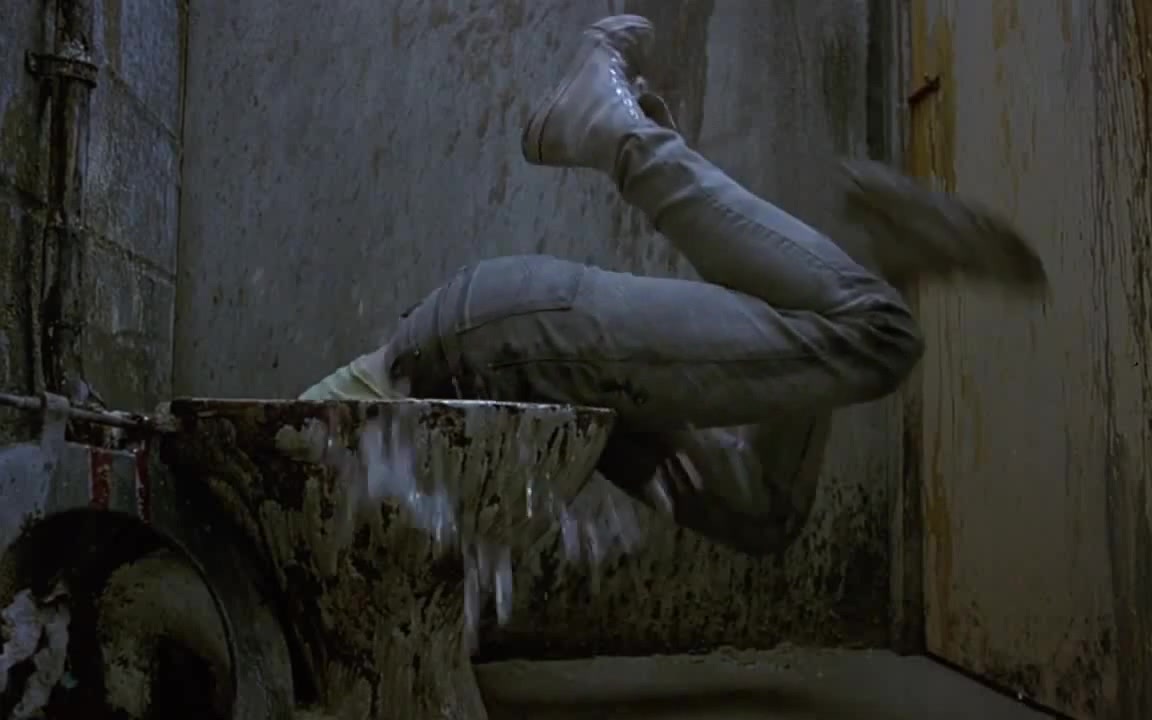 На игле - Худший туалет в Шотландии - Coub - The Biggest Video Meme ...