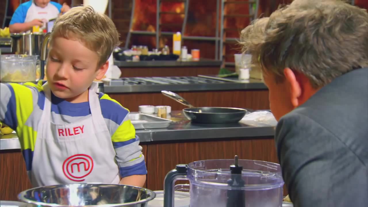 Riley's Favorite Chef Is Gordon Ramsay Season 3 Ep. 5 MASTERCHEF