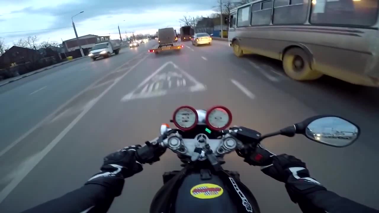 Мото против авто
