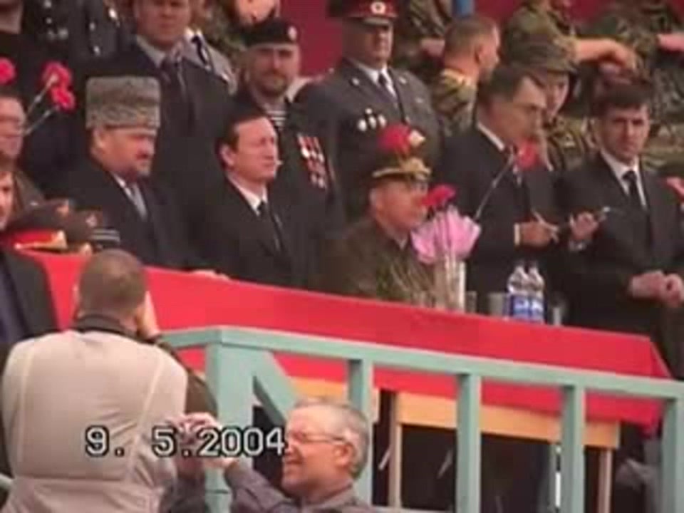 Рамзан кадыров о теракте в крокусе. Ахмат Хаджи Кадыров 2004. Рамзана Кадыров 9 мая 2004.