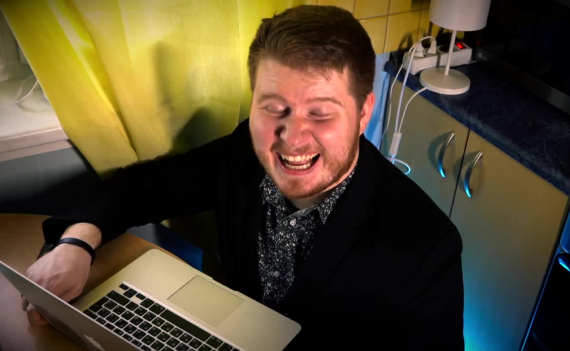 Эмоджи Фильм - Гнойный прыщ от СОНИ [Мульт-разнос] - Coub - The Biggest ...