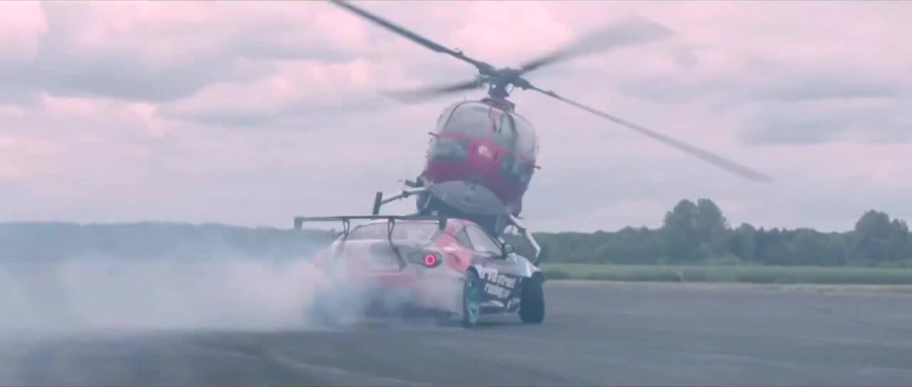 Aerobatic Helicopter Chases Drifting Race Car Coub The Biggest