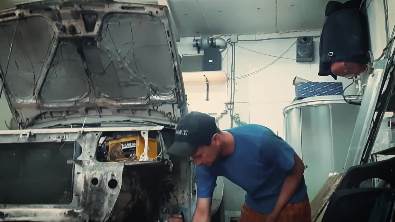 Как правильно затягивать болты ))) - Coub - The Biggest Video Meme Platform