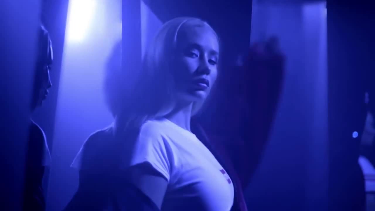 Iggy Azalea - Mo Bounce - Coub - The Biggest Video Meme Platform