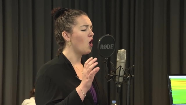 lowest-vocal-note-sung-female-guinness-world-records-coub-the